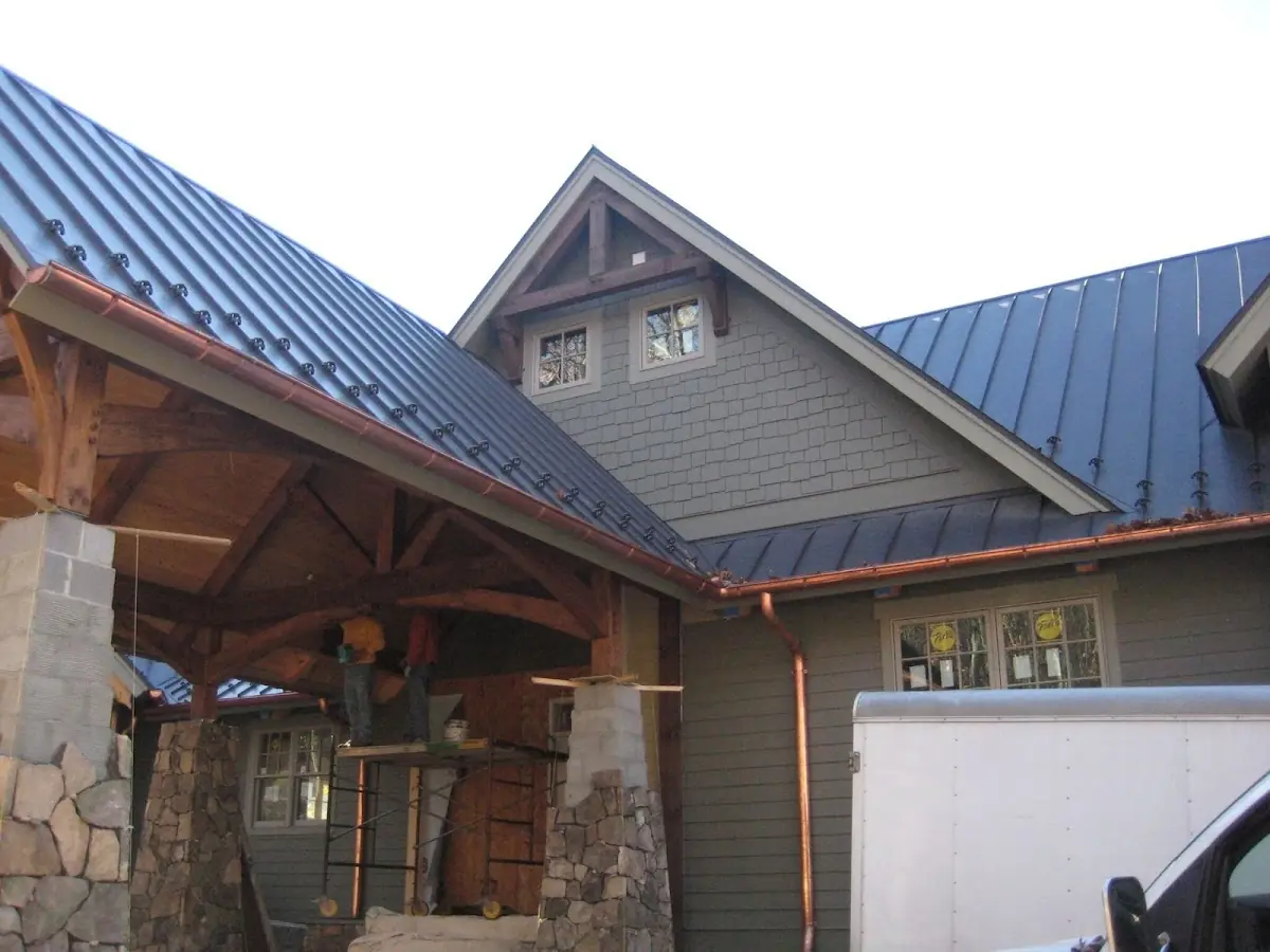 Craftsman Roofing team delivering quality roofing work in Huston